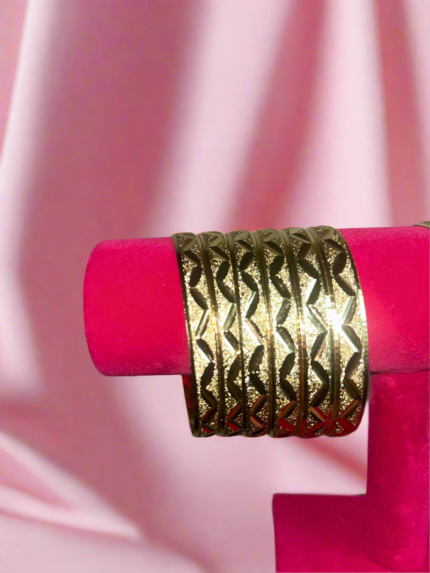 GOLDEN AURA BANGLE SET