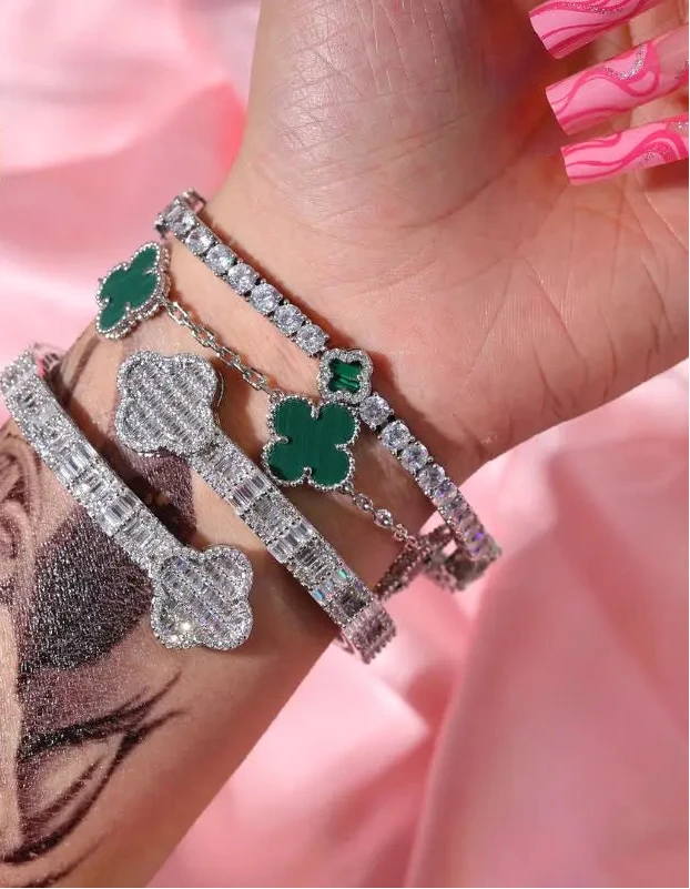 CLOVER BRACELET SET